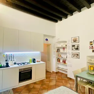 Sweet Navigli S1 , Milán Italia